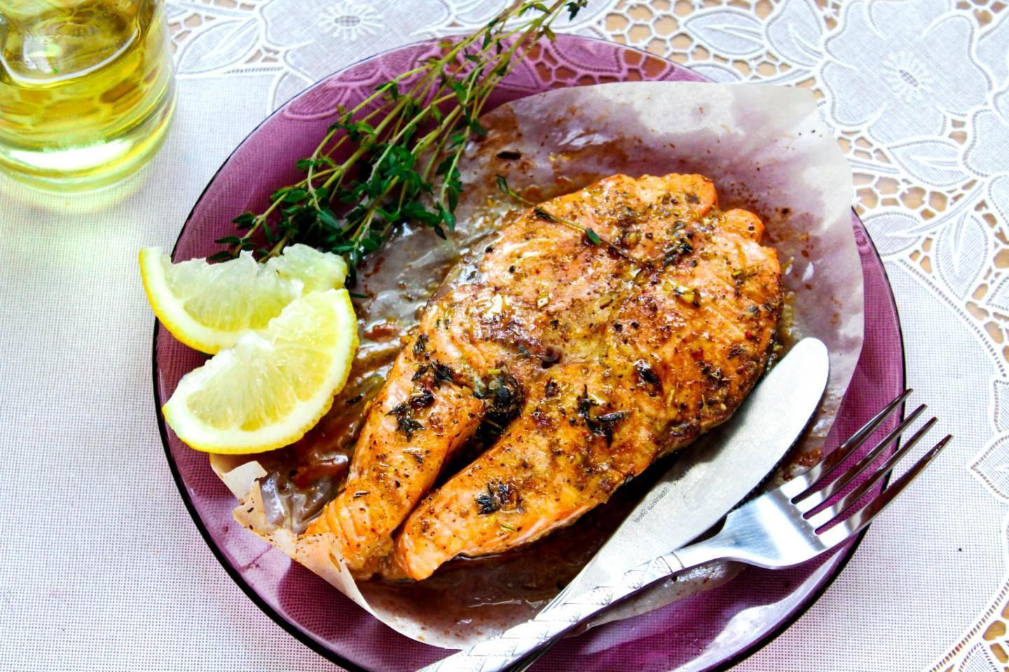 Quick and Healthy Oven-Baked Salmon Steak