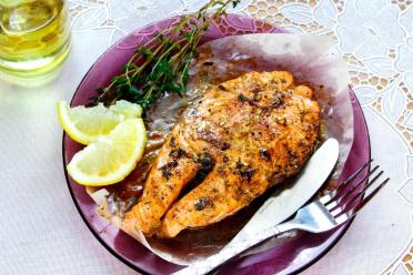 Quick and Healthy Oven-Baked Salmon Steak