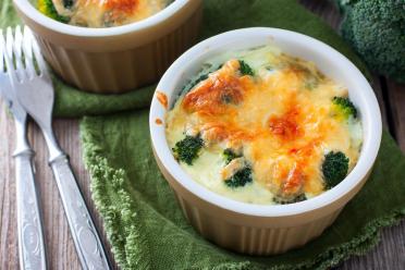 Cheesy Baked Broccoli Delight