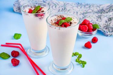 Quick & Delicious Vanilla Milkshake