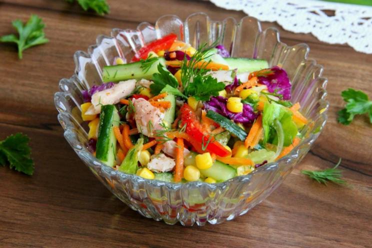 Quick & Healthy Chicken Salad with Korean Carrots and Peppers