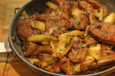 Apple-Infused Beef Liver with Golden Onions