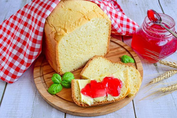 Easy Homemade White Bread Machine Recipe