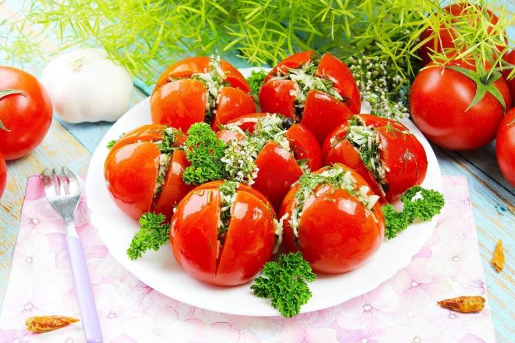 Quick and Flavorful Herb and Garlic Stuffed Tomatoes Quick and Flavorful Herb and Garlic Stuffed Tomatoes