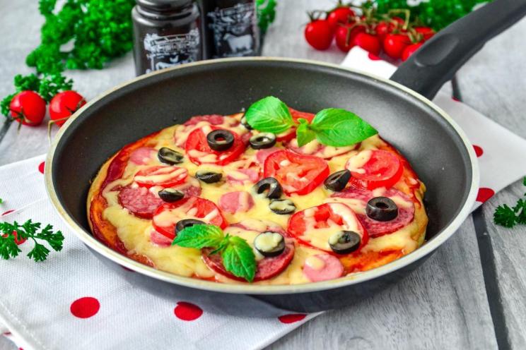 5-Minute Skillet Pizza for Busy Families