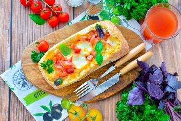 Oven-Baked Stuffed Breakfast Loaf