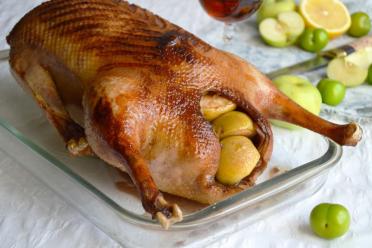 Oven-Baked Goose with Apple and Cherry Plum Stuffing