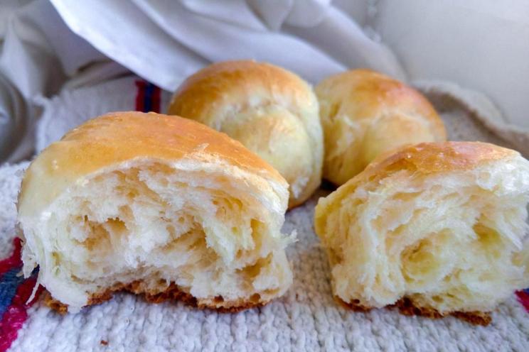 Butter Buns with Butter and Vegetable Oil Dough