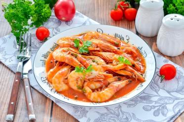 Savory Shrimp in Tomato Sauce