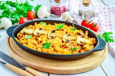 Pan-Stewed Cabbage and Mushrooms