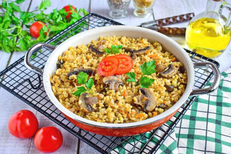 Quick & Delicious Bulgur with Mushrooms and Onions Quick & Delicious Bulgur with Mushrooms and Onions