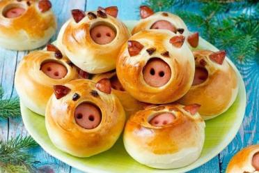 Funny Piglet Sausage Buns