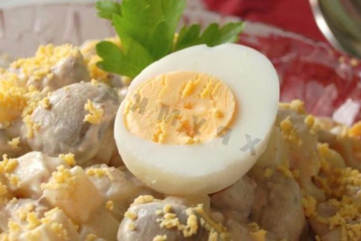 Chicken Giblet and Pickle Salad