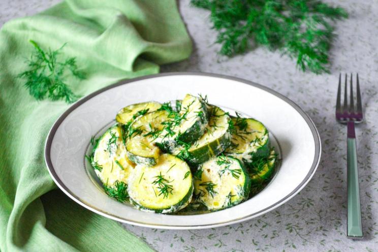 Skillet-Stewed Zucchini with Sour Cream Skillet-Stewed Zucchini with Sour Cream