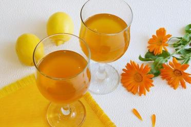 Homemade Honey Wine with Floral Notes