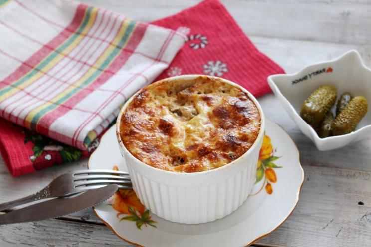 Hearty Moussaka with Minced Meat and Potatoes