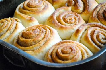 Egg-Free Yeast Dough Cinnamon Pinwheel Buns