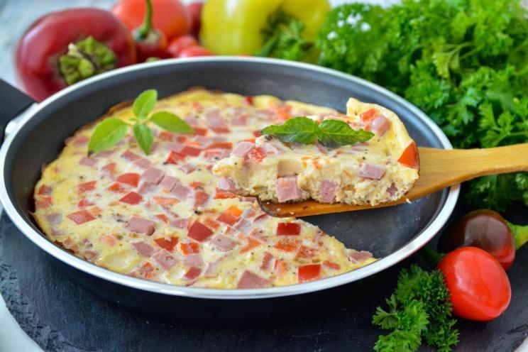Fluffy Sausage Omelette with Milk