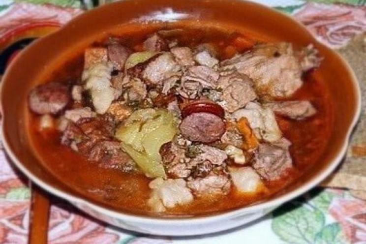 Hearty Hungarian Bograch Goulash Hearty Hungarian Bograch Goulash