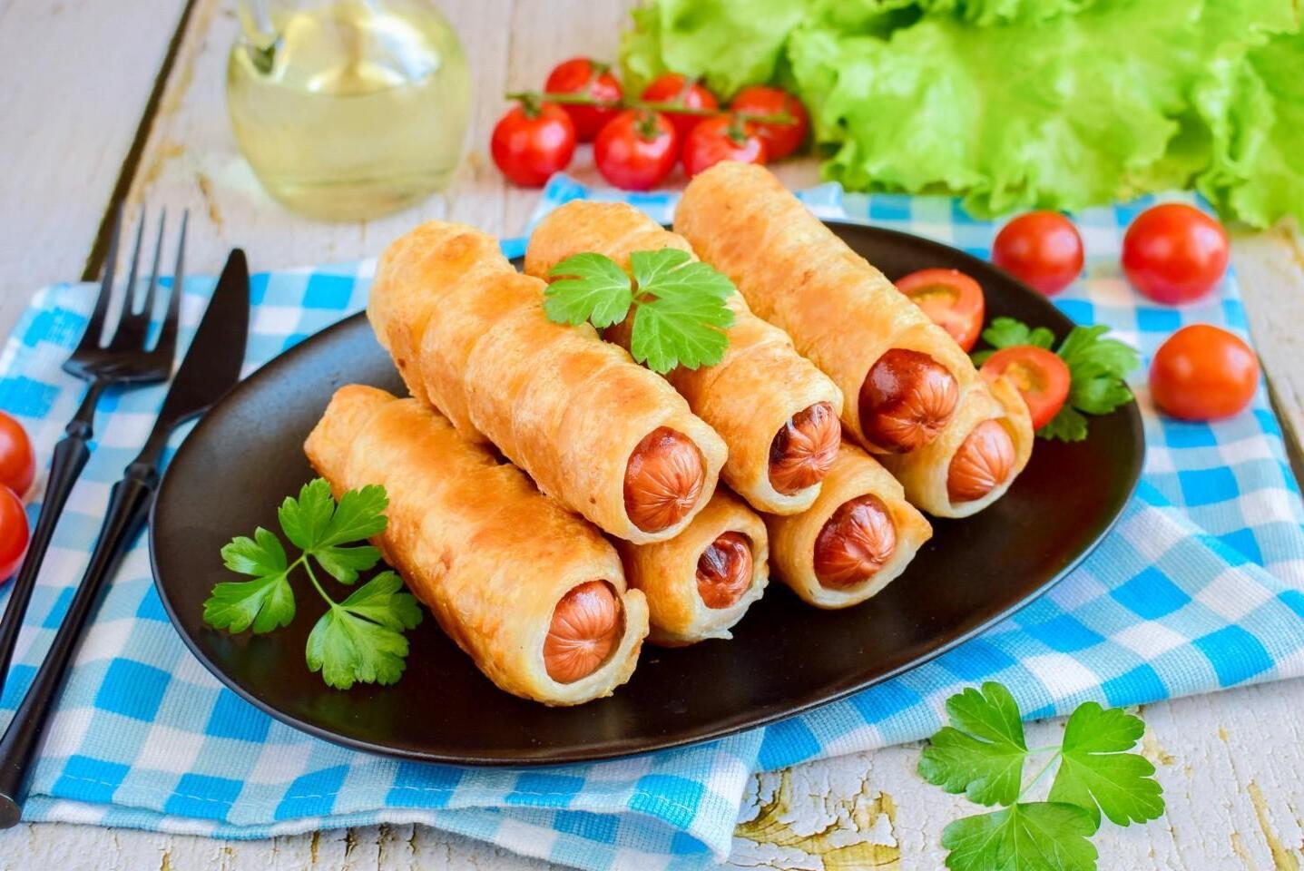 Quick & Tasty Skillet Sausage Pastry Snaps
