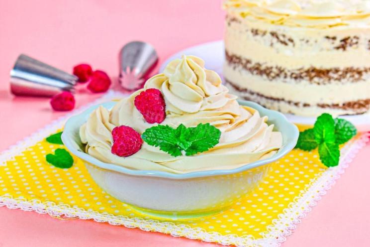 Fluffy Cream and Boiled Condensed Milk Frosting for Cakes