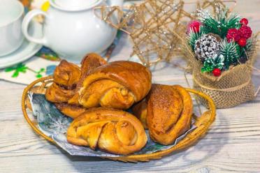 Cinnamon Sugar Butter Buns