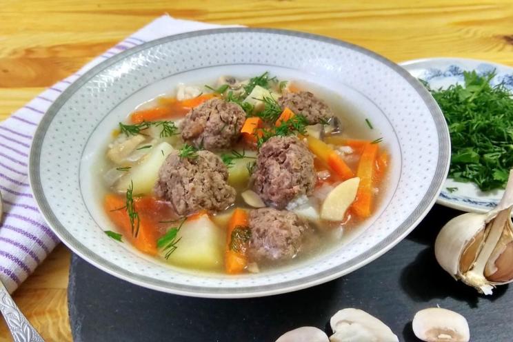 Hearty Meatball and Potato Soup Hearty Meatball and Potato Soup