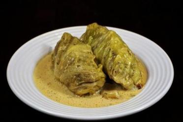 Sour Cream and Onion Baked Stuffed Cabbage Rolls