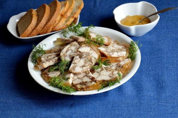 Holiday-Worthy Chicken Roll Holiday-Worthy Chicken Roll