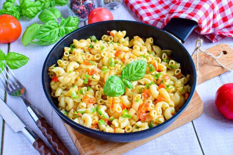 One-Pan Stewed Pasta Delight