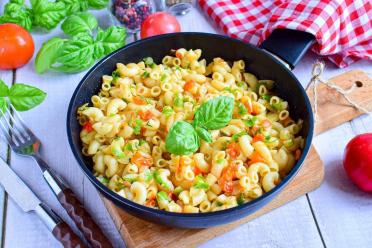 One-Pan Stewed Pasta Delight