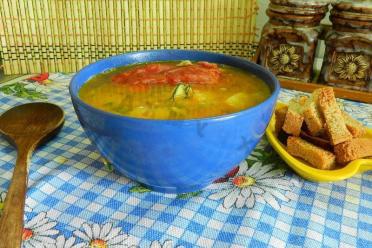Smoked Rib Pea Soup in a Slow Cooker