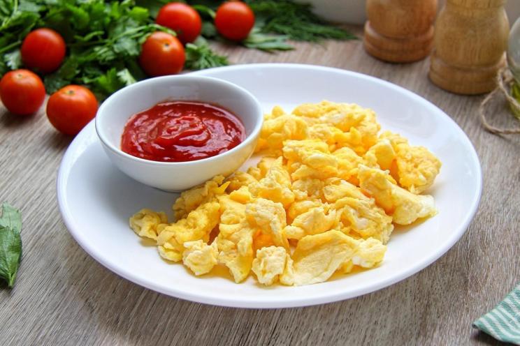 Quick and Healthy Scrambled Eggs for Breakfast