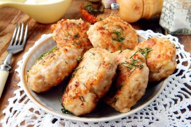 Tender Chicken Cabbage Cutlets
