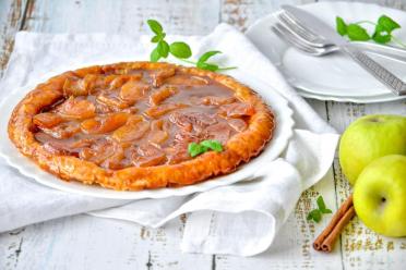 Upside-Down Apple Tart