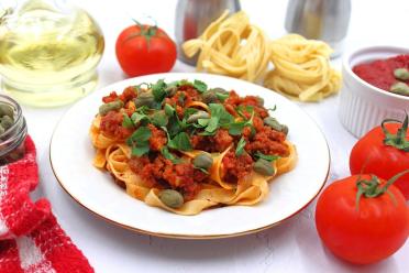 Delightful Caper Pasta for Cozy Italian Evenings