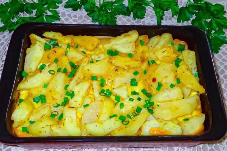 Baked Potato and Egg Casserole