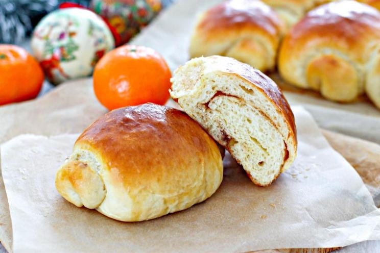 Fluffy Japanese Hokkaido Buns