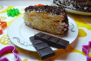 Condensed Milk Cake with Peach Buttercream