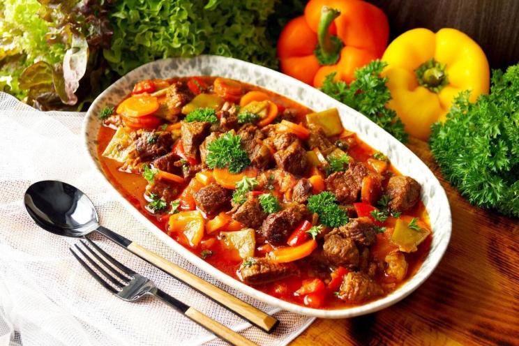 Skillet Meat and Green Beans Recipe