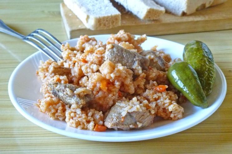 Tomato Pork Pilaf in a Pan