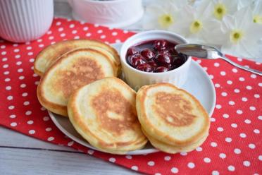 Easy No-Yeast Pancakes for the Family