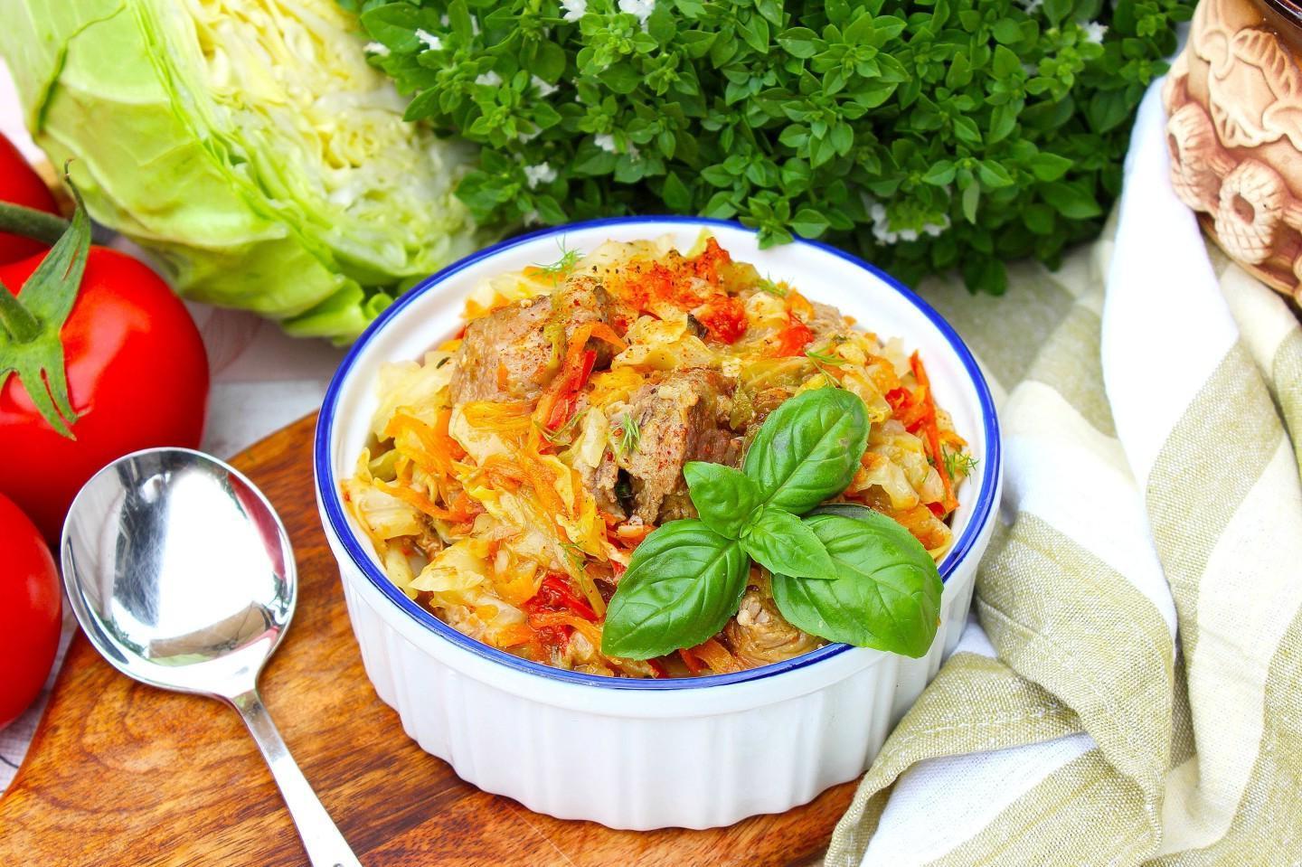Slow Cooker Turkey and Cabbage Delight