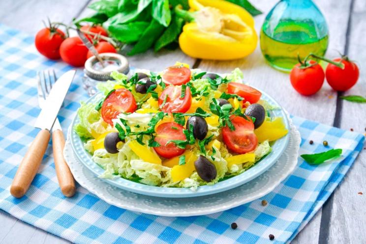 Healthy Chinese Cabbage and Bell Pepper Salad Healthy Chinese Cabbage and Bell Pepper Salad