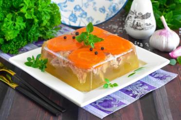 Jellied Pork Leg – Classic Holiday Appetizer