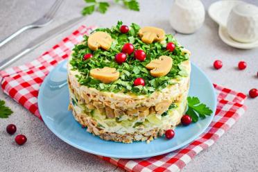 Quick & Tasty Smoked Chicken and Mushroom Salad