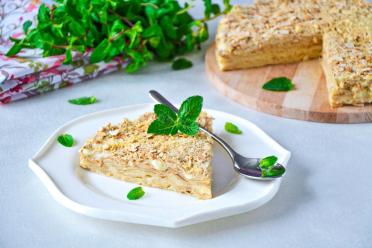 No-Bake Lavash Napoleon Cake with Creamy Custard