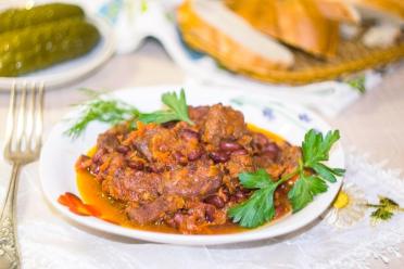 Hearty Tomato Stew with Meat and Beans