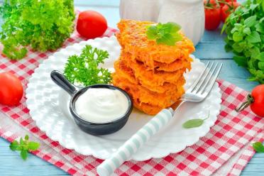 Onion and Carrot Pancakes: Sweet and Savory Surprise