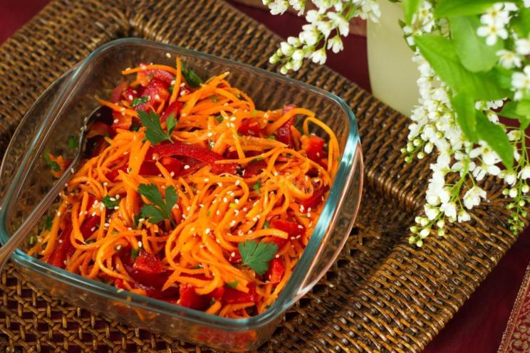 Spicy Korean Carrot and Bell Pepper Salad